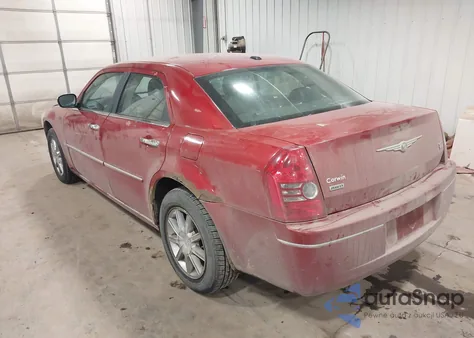 2010 Chrysler 300 Touring/Signature Series из США, поврежденный, VIN 2C3CK5CV8AH144151